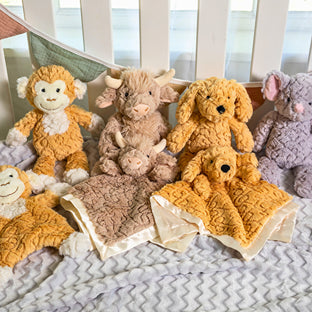 Mary Meyer: Putty Nursery Golden Puppy